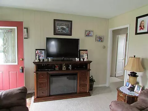 663 Reading Dr, Springfield, OH 45505 photo 4