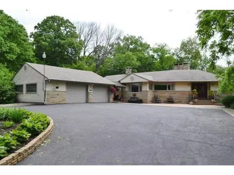 2738 Poplar Dr, Springfield, OH 45504 photo 1