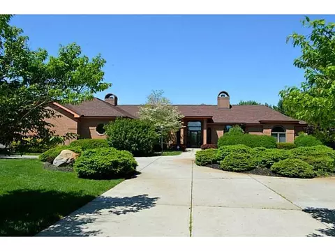 344 Roscommon Dr, Springfield, OH 45503 photo 1