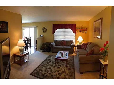 4525 Chapman Ln, Springfield, OH 45503 photo 3