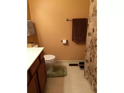 4525 Chapman Ln, Springfield, OH 45503 photo 8
