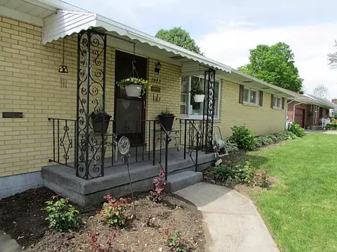 1003 Torrence Dr, Springfield, OH 45503 photo 2