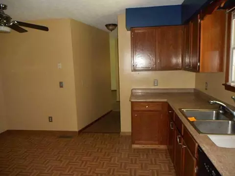 3606 Old Mill Rd, Springfield, OH 45502 photo 6