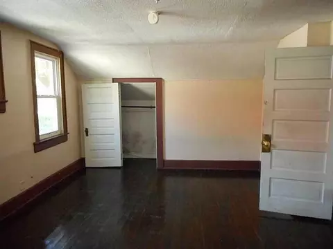 377 E Madison, Springfield, OH 45503 photo 10