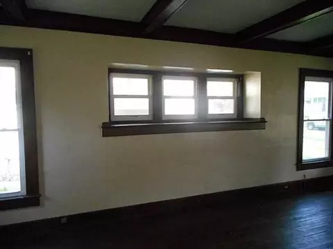 377 E Madison, Springfield, OH 45503 photo 5
