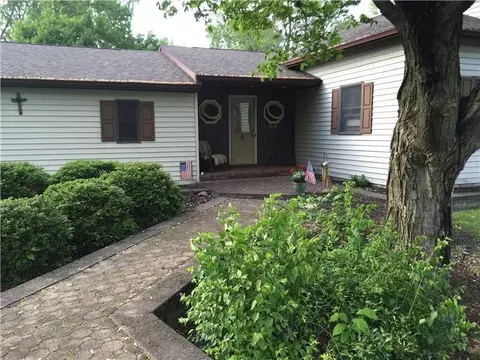 806 Johnston, Sidney, OH 45365 photo 2