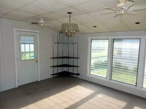 861 N Burnett, Springfield, OH 45503 photo 7