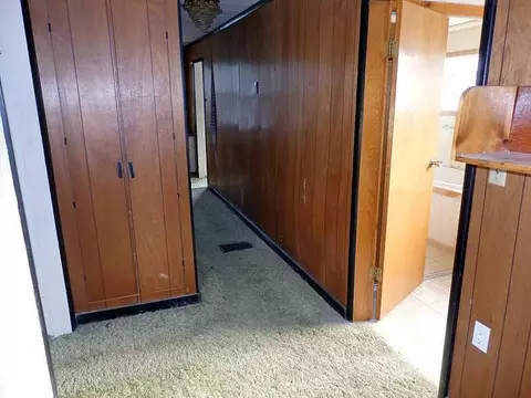 861 N Burnett, Springfield, OH 45503 photo 13