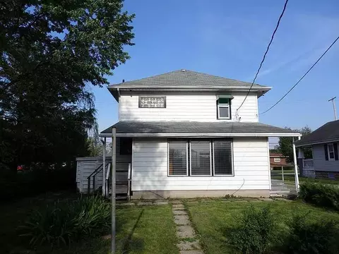 861 N Burnett, Springfield, OH 45503 photo 3