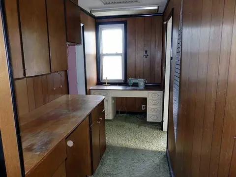 861 N Burnett, Springfield, OH 45503 photo 12