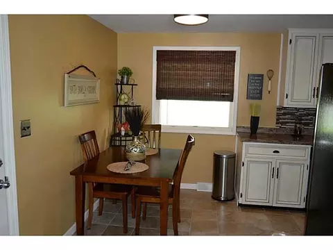 4602 Laredo St, Springfield, OH 45503 photo 5