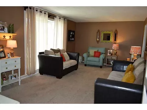 4602 Laredo St, Springfield, OH 45503 photo 3