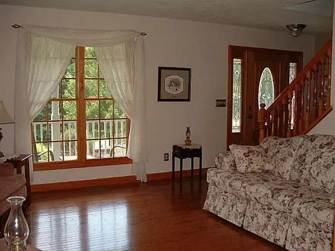 321 Eagle Ct, Springfield, OH 45505 photo 9