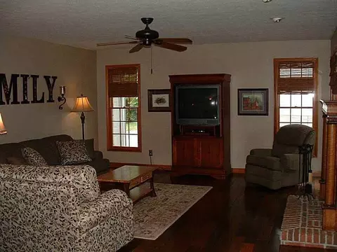 321 Eagle Ct, Springfield, OH 45505 photo 5
