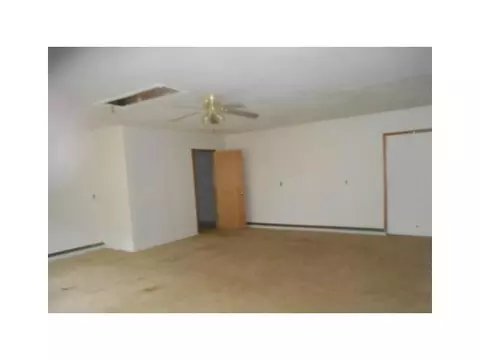 2145 W Miracle Mile, Springfield, OH 45503 photo 6