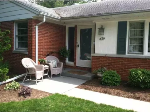 439 Dover Rd, Springfield, OH 45504 photo 2