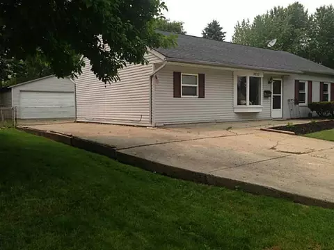 3253 Eastham St, Springfield, OH 45503 photo 1