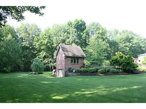 502 Eva Cir, Springfield, OH 45504 photo 4