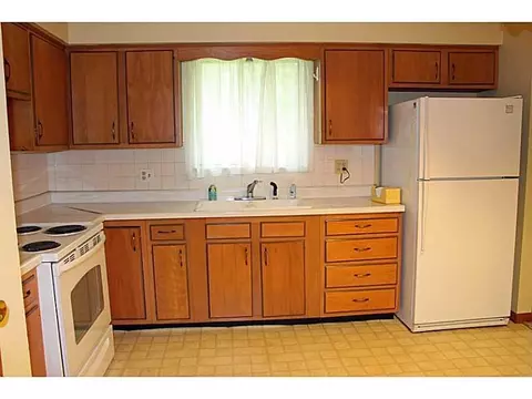 2300 Derr Rd, Springfield, OH 45503 photo 2