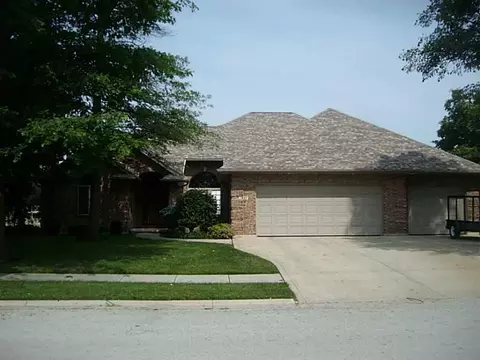 1907 Meadowview Dr, Celina, OH 45822 photo 1