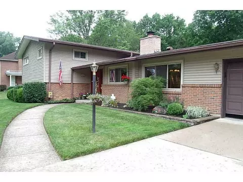 3424 Cambridge Dr, Springfield, OH 45503 photo 2