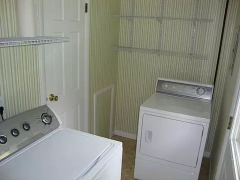3205 Woonsocket St, Springfield, OH 45503 photo 15
