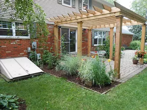 6485 Penny Pike, Springfield, OH 45502 photo 2