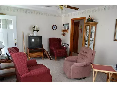 1818 Charles, Springfield, OH 45505 photo 3