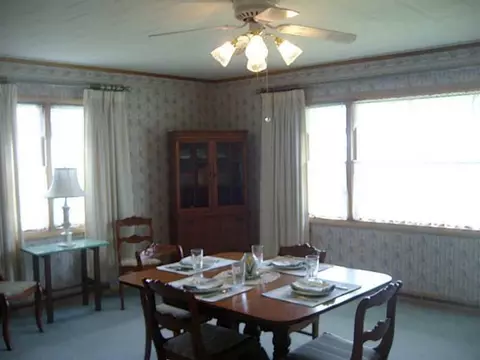 415 E Fulton St, Celina, OH 45822 photo 6