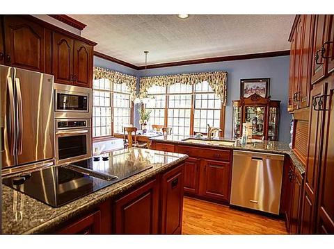 4235 Stone Bridge Dr, Springfield, OH 45504 photo 9