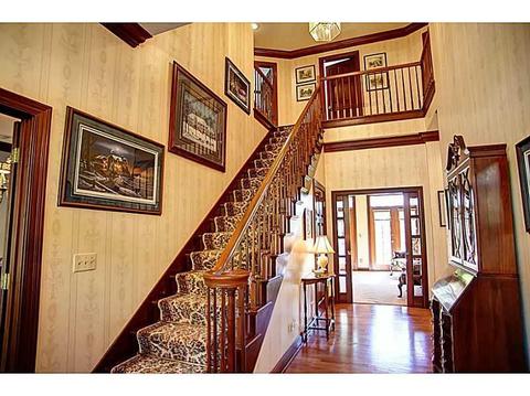 4235 Stone Bridge Dr, Springfield, OH 45504 photo 3