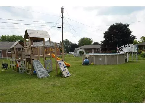 1627 Thomas Dr, Springfield, OH 45503 photo 19