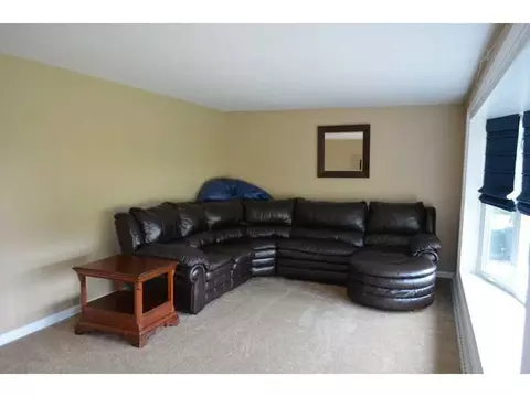 1627 Thomas Dr, Springfield, OH 45503 photo 3