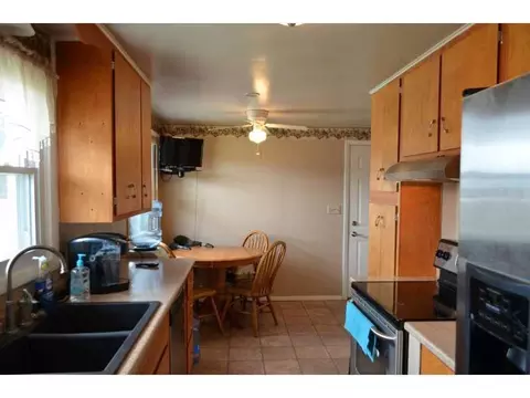 1627 Thomas Dr, Springfield, OH 45503 photo 5