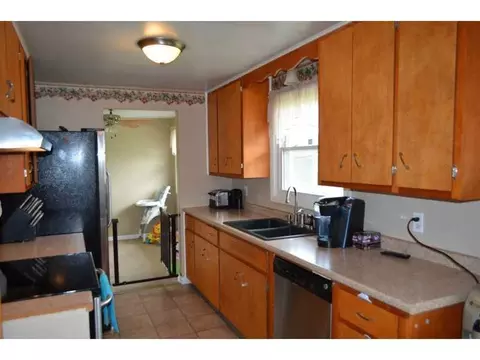 1627 Thomas Dr, Springfield, OH 45503 photo 6
