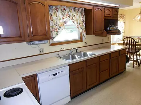 3681 Marbella, Springfield, OH 45502 photo 9