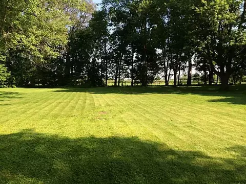 1370 W Sparrow Rd, Springfield, OH 45502 photo 23
