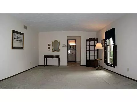 700 Torrence Dr, Springfield, OH 45503 photo 5