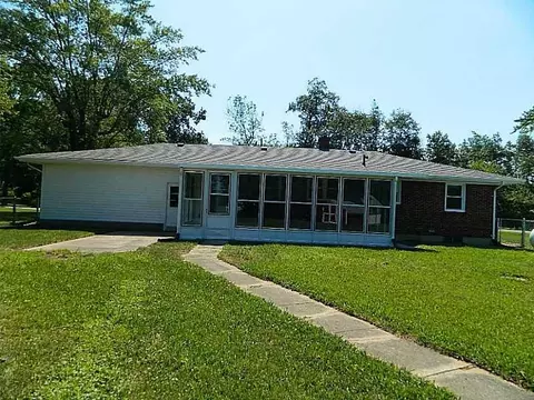 2673 E Possum, Springfield, OH 45502 photo 3