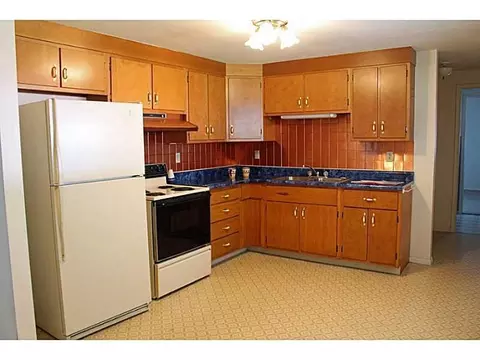 2908 Cavins Dr, Springfield, OH 45503 photo 3