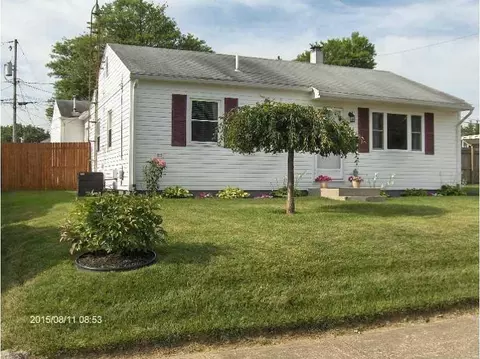 2671 Elmore Dr, Springfield, OH 45505 photo 1