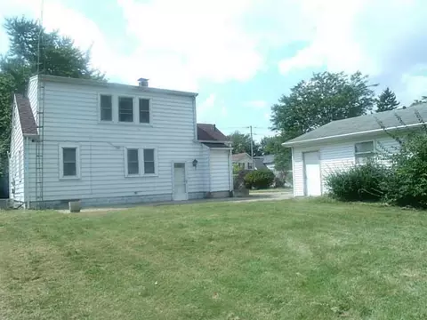 1752 S York St, Springfield, OH 45505 photo 3
