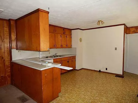 906 E Rose, Springfield, OH 45505 photo 8
