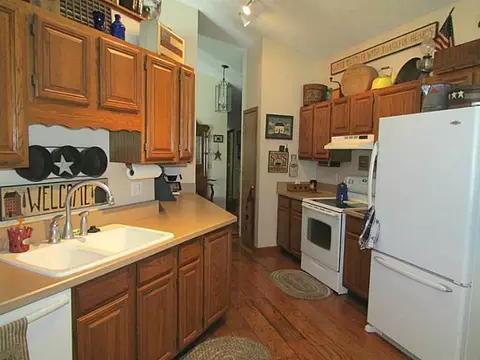 2820 Conestoga St, Springfield, OH 45503 photo 5
