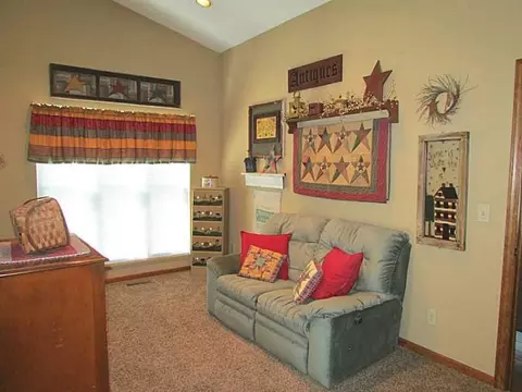 2820 Conestoga St, Springfield, OH 45503 photo 9