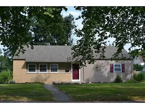 1908 Pembrook Rd, Springfield, OH 45504 photo 1