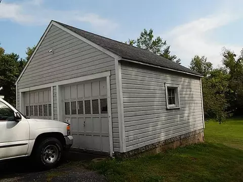 2525 E County Line Rd, Springfield, OH 45502 photo 5