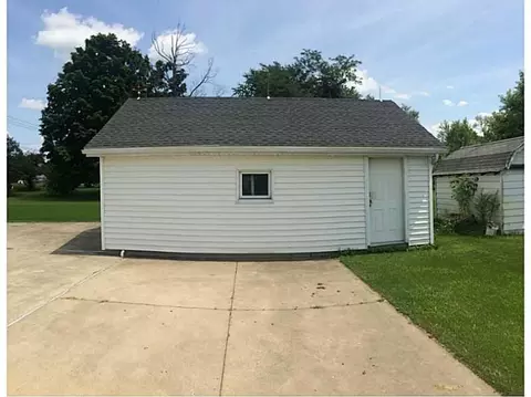 6621 Troy Rd, Springfield, OH 45502 photo 7