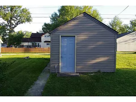 323 E Fulton, Celina, OH 45822 photo 3
