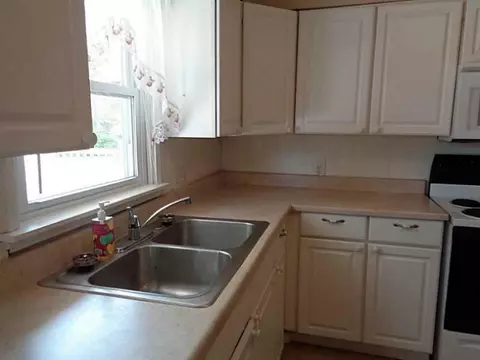 1686 W Sparrow, Springfield, OH 45502 photo 3